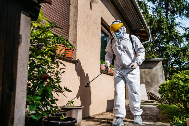 Best Commercial Pest Control Services  in Flatonia, TX